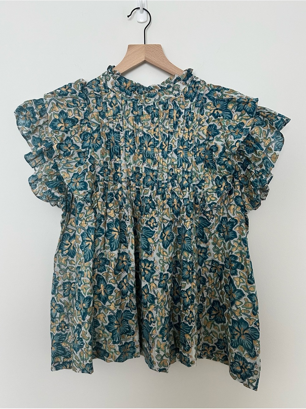 Oliphant Pintuck Ruffle Top - Picture 2 of 12